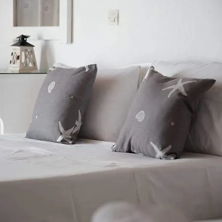 Fisilanis Beachfront Hotel 2*