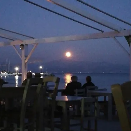 Fisilanis Beachfront Hotel