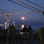 Fisilanis Beachfront Отель