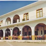 Fisilanis Beachfront Отель 2*