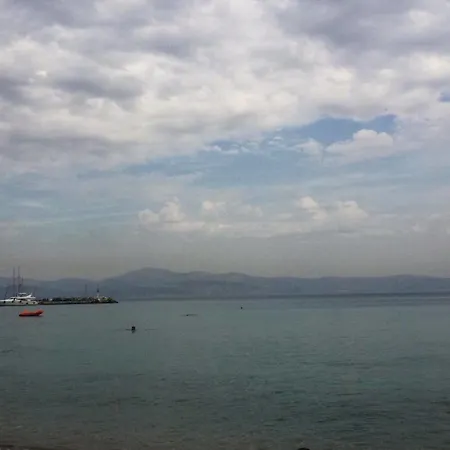 Hotel Fisilanis Beachfront 2*