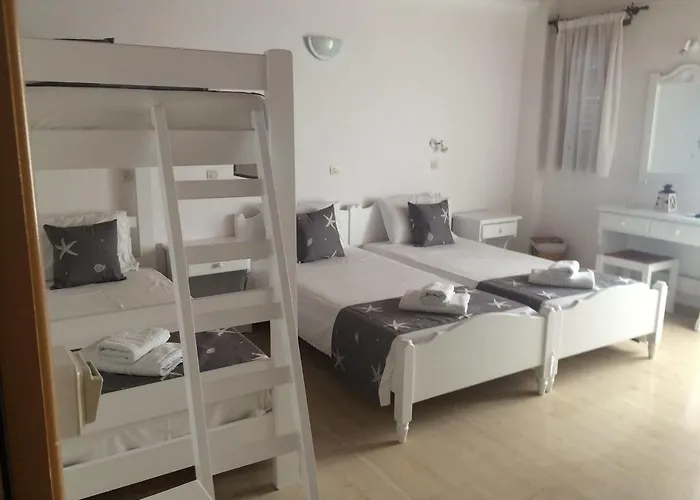 Fisilanis Beachfront מלון לוגאראס