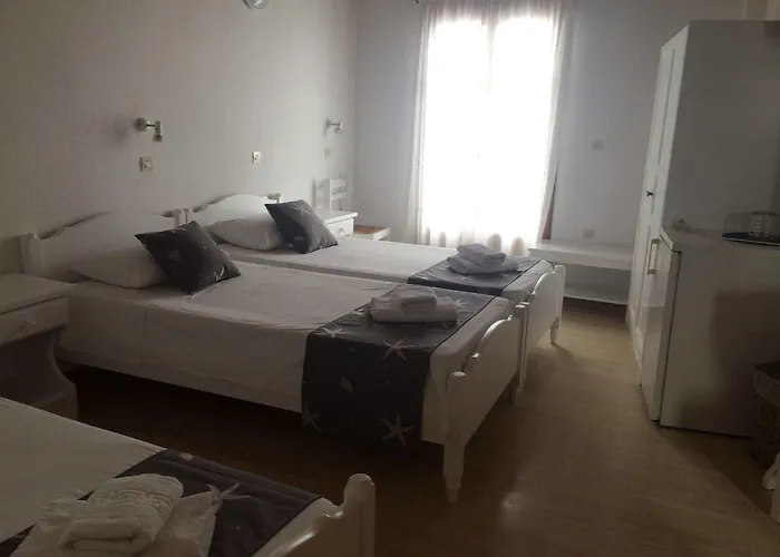 Fisilanis Beachfront מלון